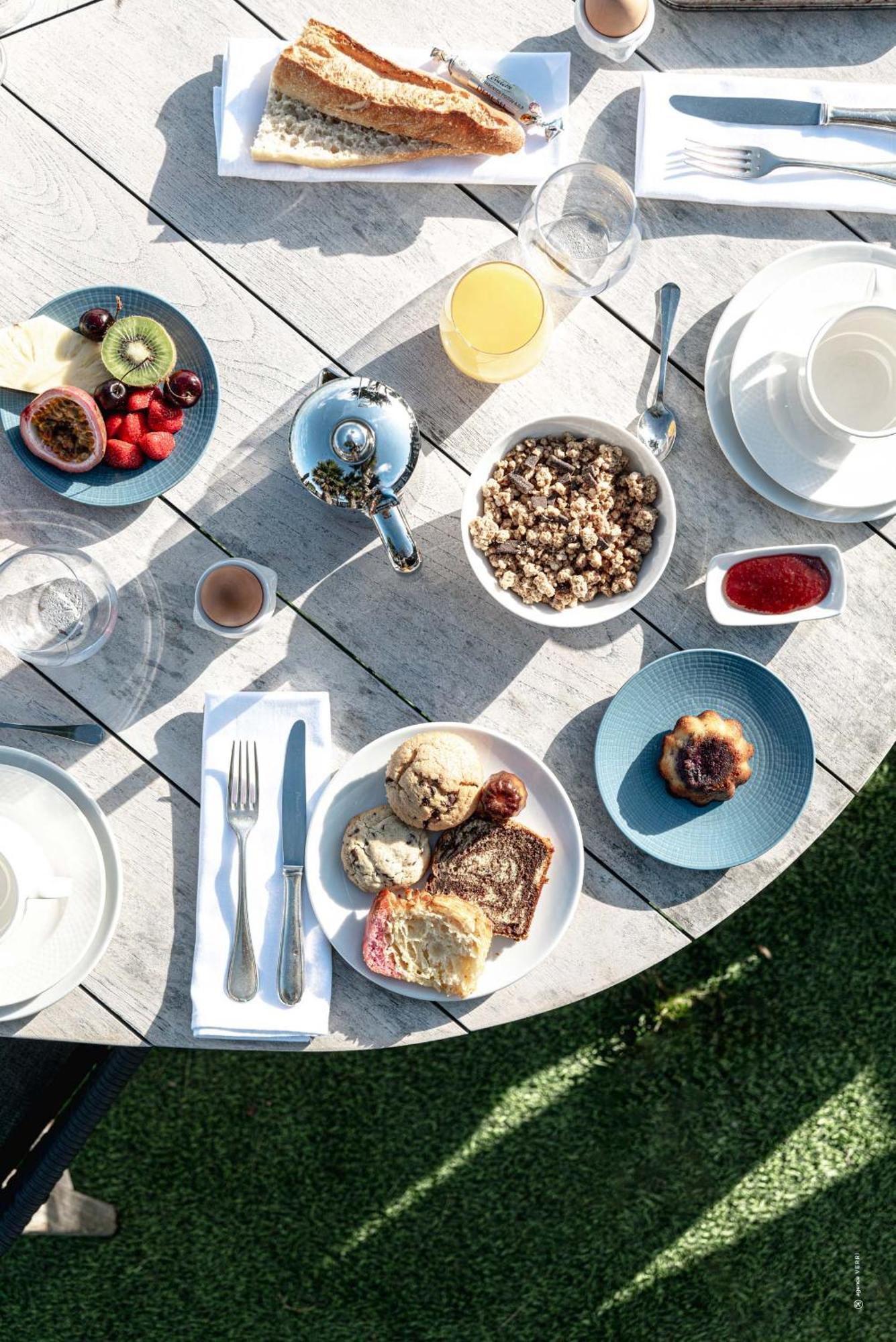 Hr Hotel-restaurant & Marin 5*